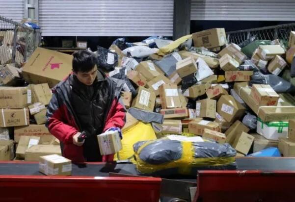 思客|今年“双十一”，快递为啥送得这么快？