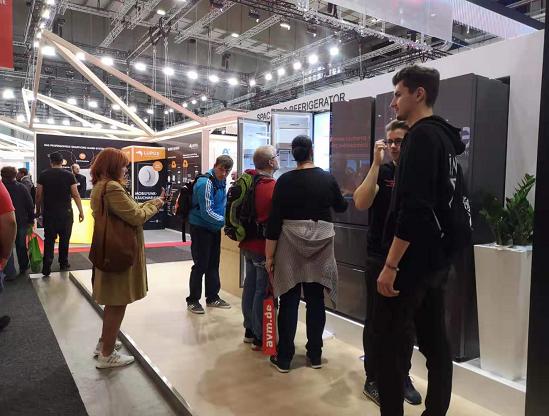 从老外围观到央视聚焦，美菱全面薄为何高光频频？