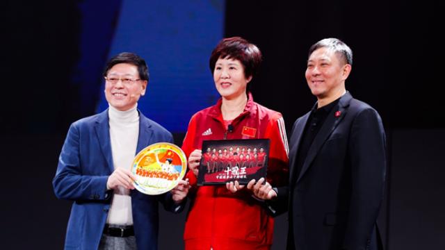 联想签约女排,联想女排