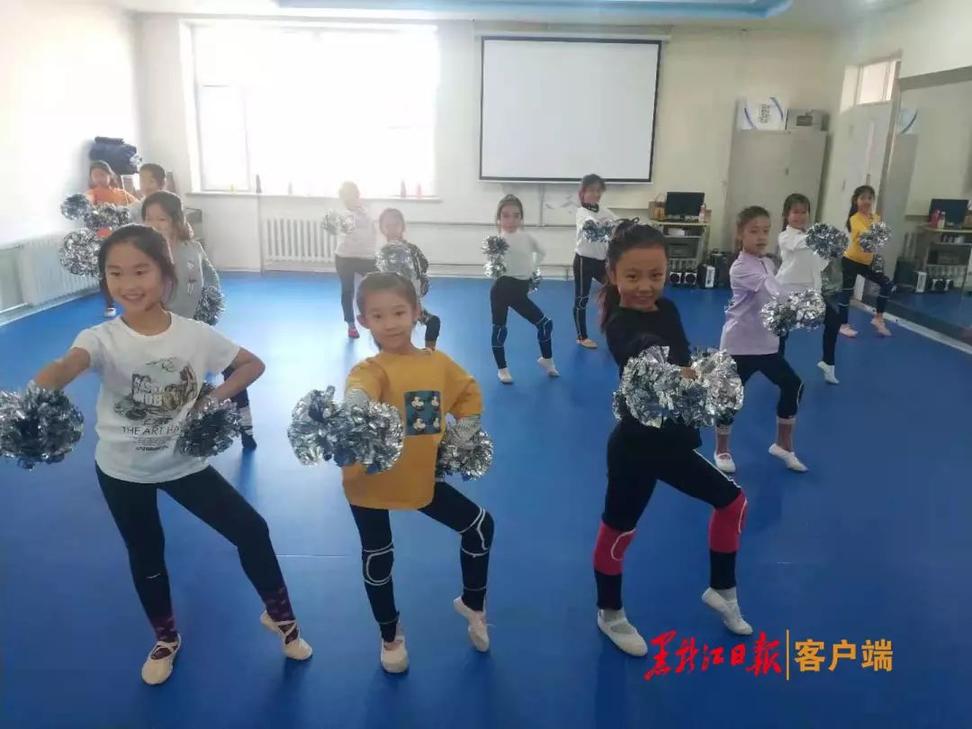 多地启动中小学课后服务,黑龙江肇东二中课后服务