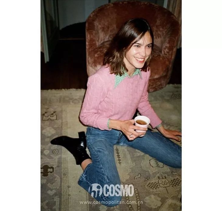 好久不见的ITgirl钟小姐，毛衣很不错喔