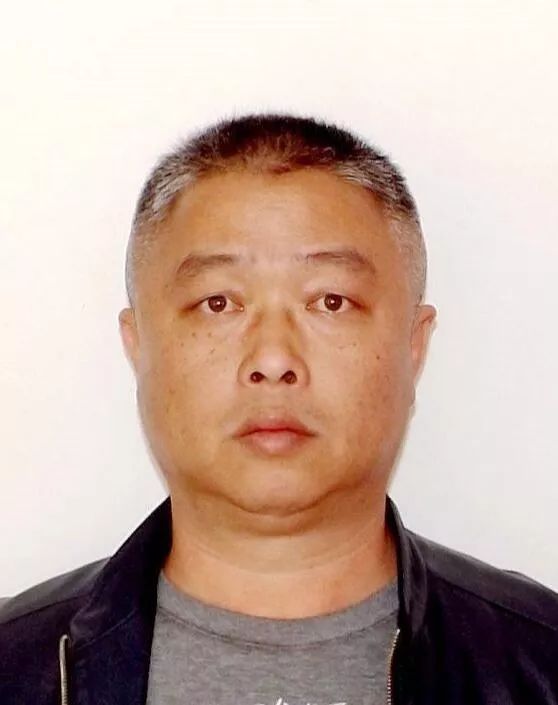 他们开车的，快把他们“揪”出来