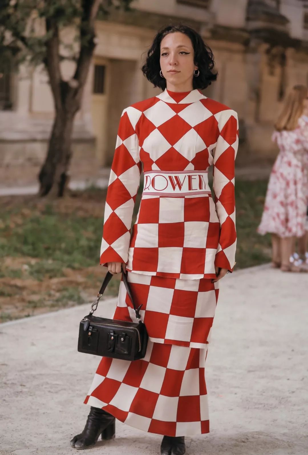 怎么调出跟钟楚曦一样的复古风,钟楚曦新中式穿搭同款