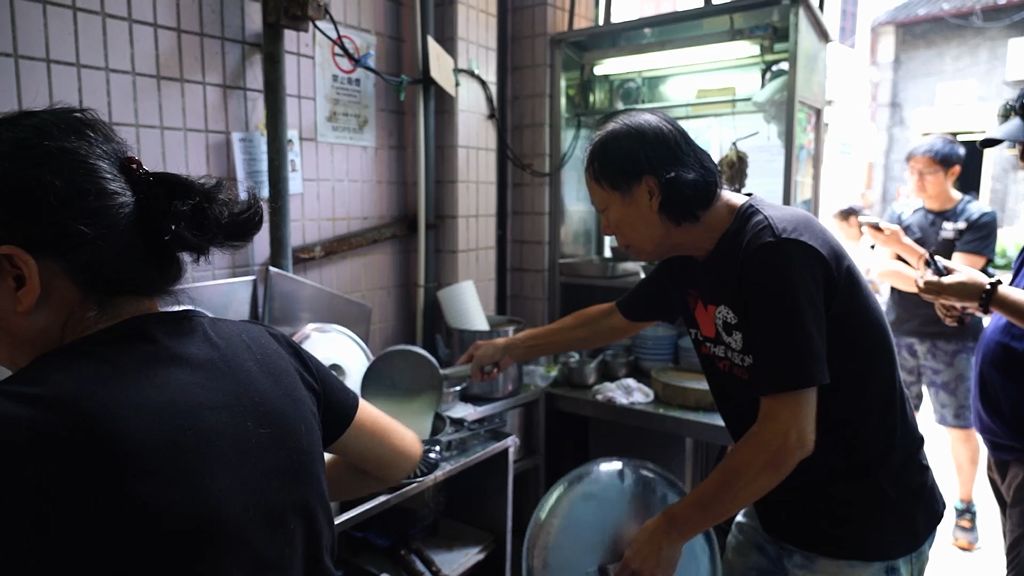 蔡澜在澳门最新视频,蔡澜说澳门小巷子