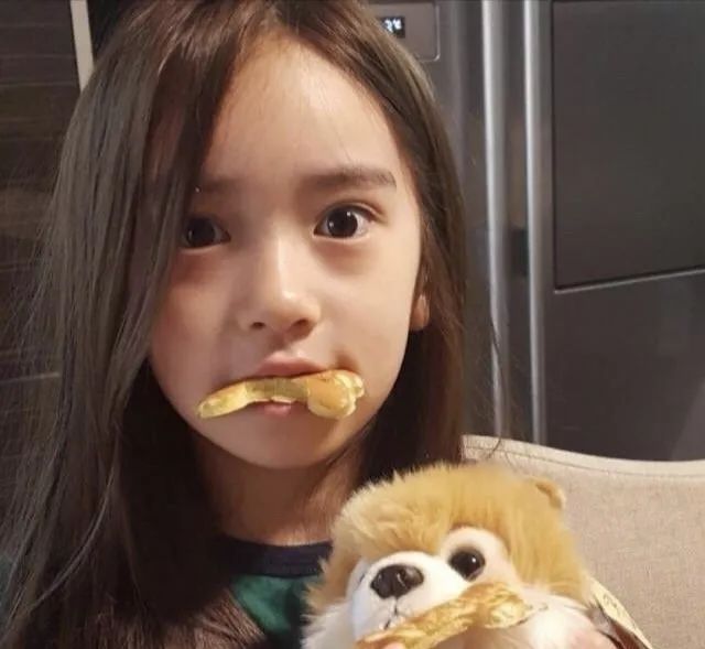 iu林允儿衣服,林允儿iu私服