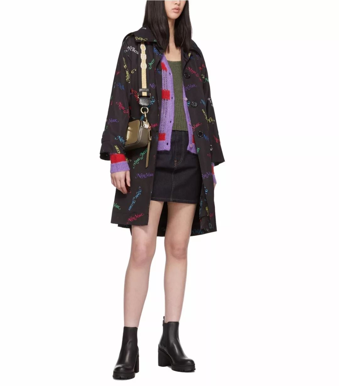 看中一个包包看了很久还是喜欢,看上了一款新款包包