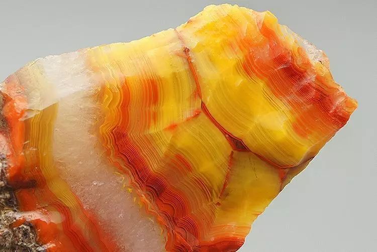 中国境内最好的宝石,中国哪里宝石最多