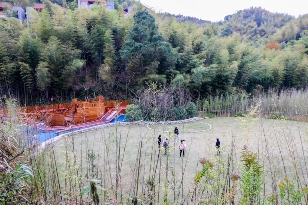 新昌安岚山居酒店,温泉入户竹林山居