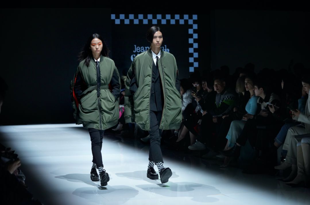 最in的春季穿搭大全,波司登走秀款李宇春