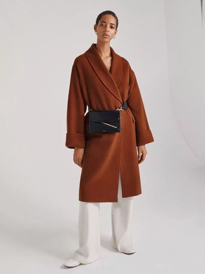 什么牌子的大衣好看又实用,大衣冬季必买的款式不过时