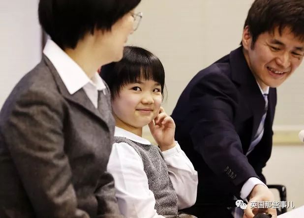 战胜71岁职业九段棋手的10岁围棋少女：这冰霜之瞪过分可爱了啊