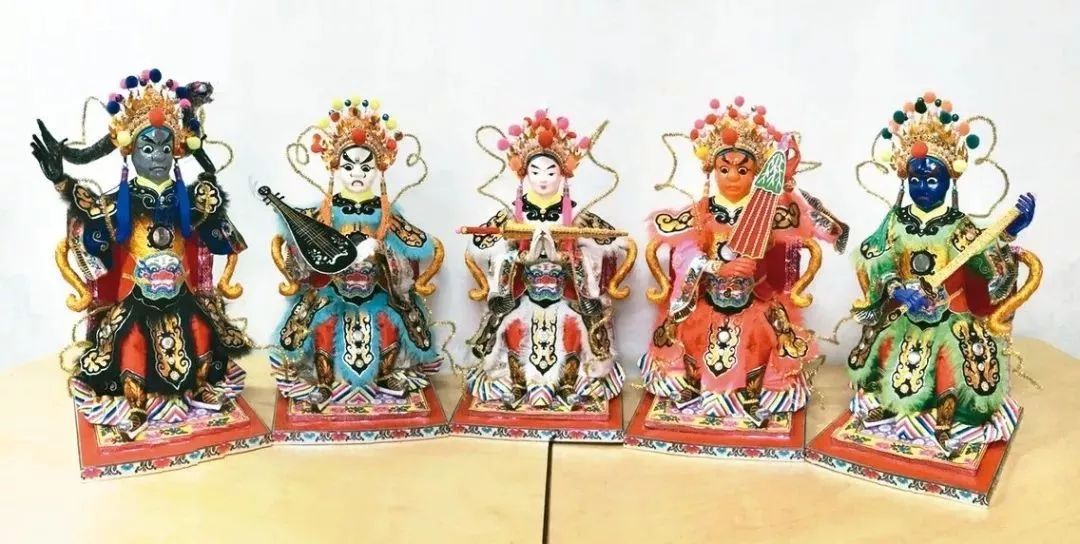 中国人烧给死人的纸扎，登上巴黎设计周，还被法国博物馆收藏