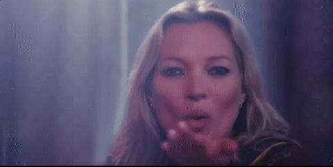 在过圣诞这件事上，明星们比你认真多了