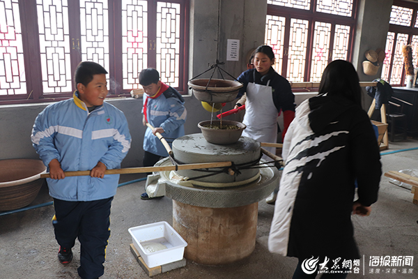 海燕小记者走进中国龙口粉丝博物馆开展公益研学活动