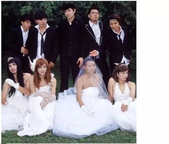 上海文件·匀速运动/双飞艺术中心——有伤大雅但无害的艺术