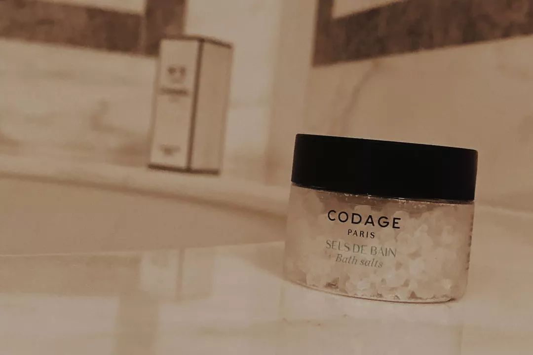 住了个RMB12,000一晚的宫殿酒店|我把能偷的都偷回家了