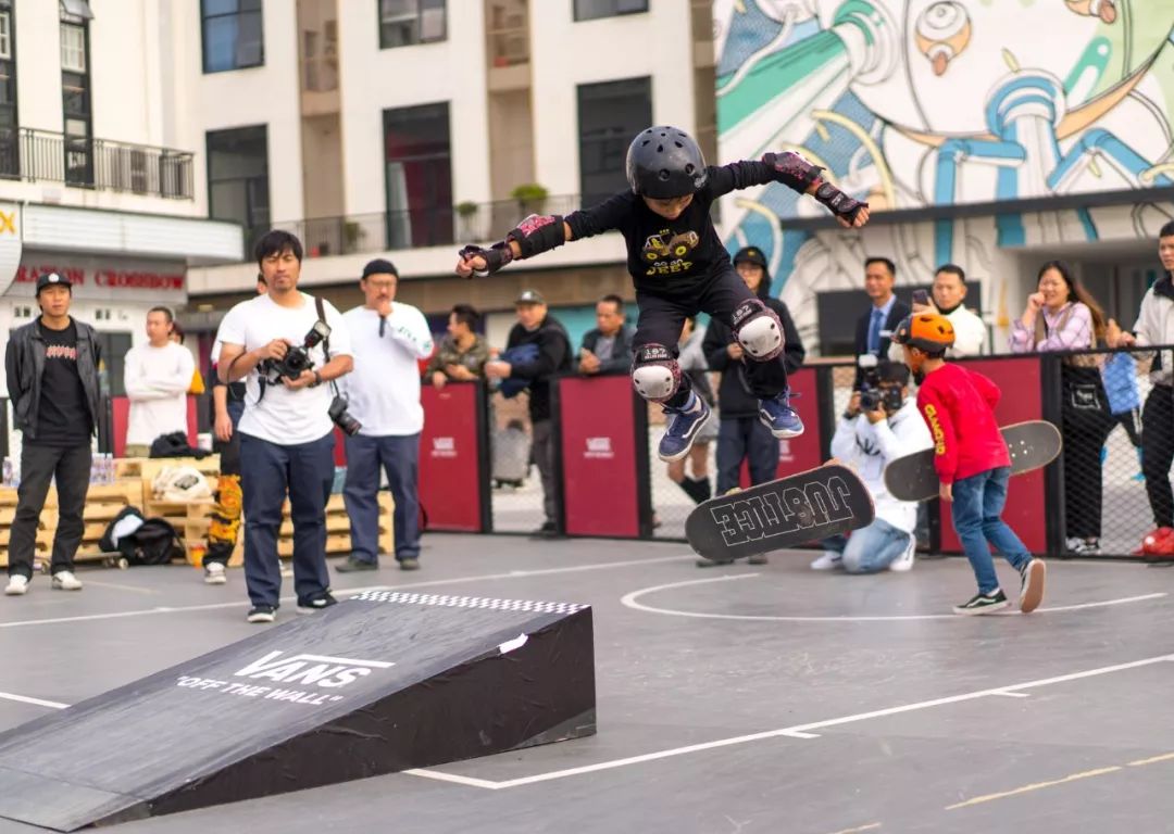 真·为滑板而生，传奇滑手SteveCaballero空降广州陪你重温与Vans经典的三十年