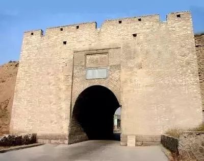 冬季天路旅游攻略大全一日游,秋季游草原天路的最美线路