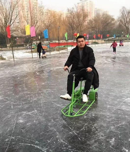冰雪乐园北京雪圈畅玩,昌平绿洲水乡冰雪乐园