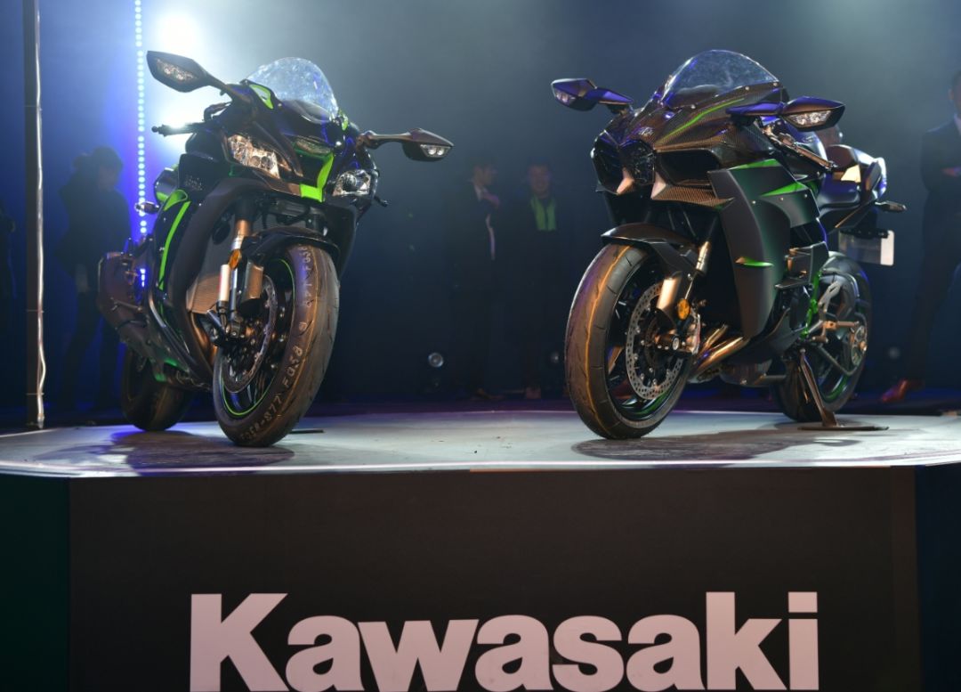 最新川崎zx10r评测,川崎zx-10r2021款摩旅