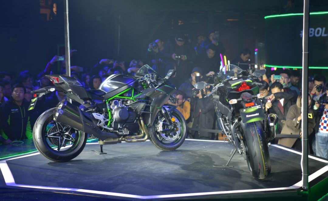 最新川崎zx10r评测,川崎zx-10r2021款摩旅