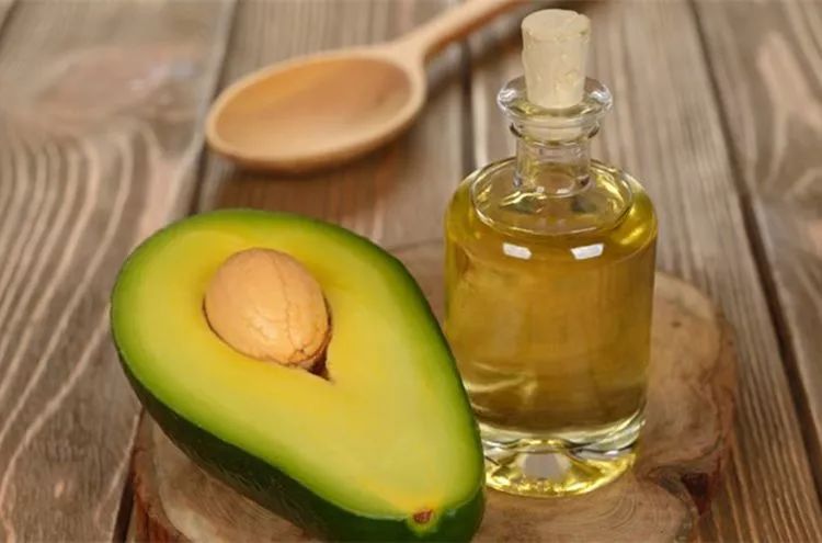 呵护手足|戴手套=精油SPA？还不耽误玩手机？30分钟急救手膜足膜，死皮老茧全消失，让你从头嫩到脚