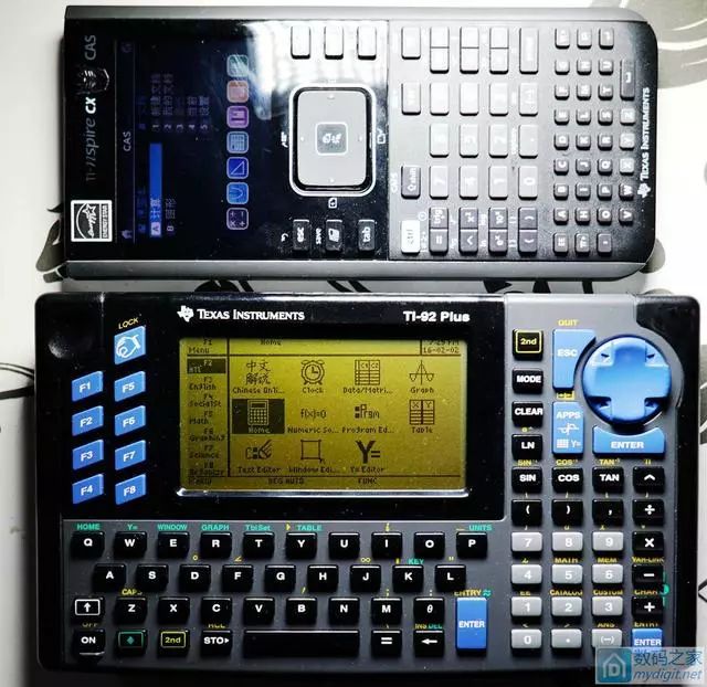 古董级德州仪器图形计算器拆解:竟然还能超频