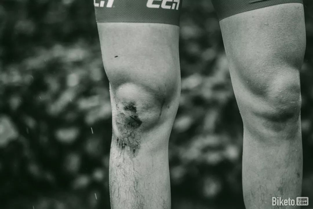 妈祖脚下冷雨战2019环大湾区自行车赛汕尾总决赛