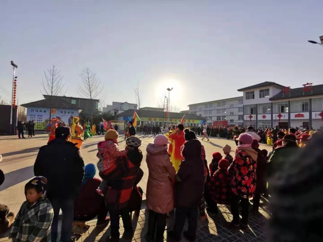 跨年！邳州144万群众与“三下乡”省、市艺术家们的一场特殊大集