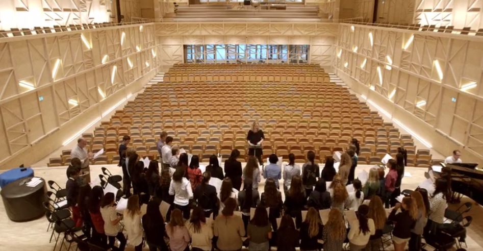 赵文卓子女学费,赵文卓女儿上最贵的学校