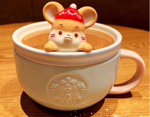 星巴克的咖啡一年能卖1亿杯吗,星巴克杯子咖啡