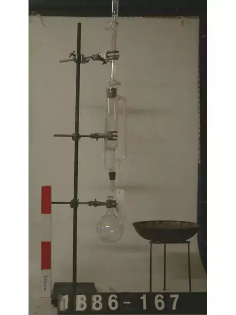 化学上那些奇怪的玻璃仪器,化学实验室玻璃仪器