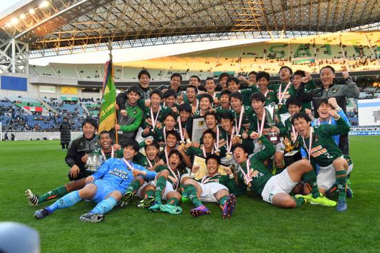 56025人！日本高中联赛再创纪录惊天逆转！看哭了