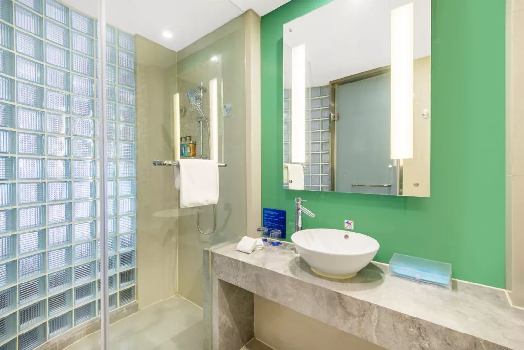 ¥499/2晚--春节不加价！游西湖赏雪踏梅！住洲际旗下高品质酒店，包双人自助早餐