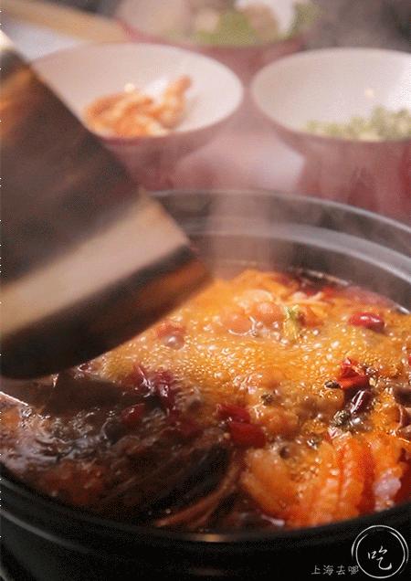 要火！魔都独①份的「毛血旺茶火锅」来了！刚开30天排爆虹口足球场