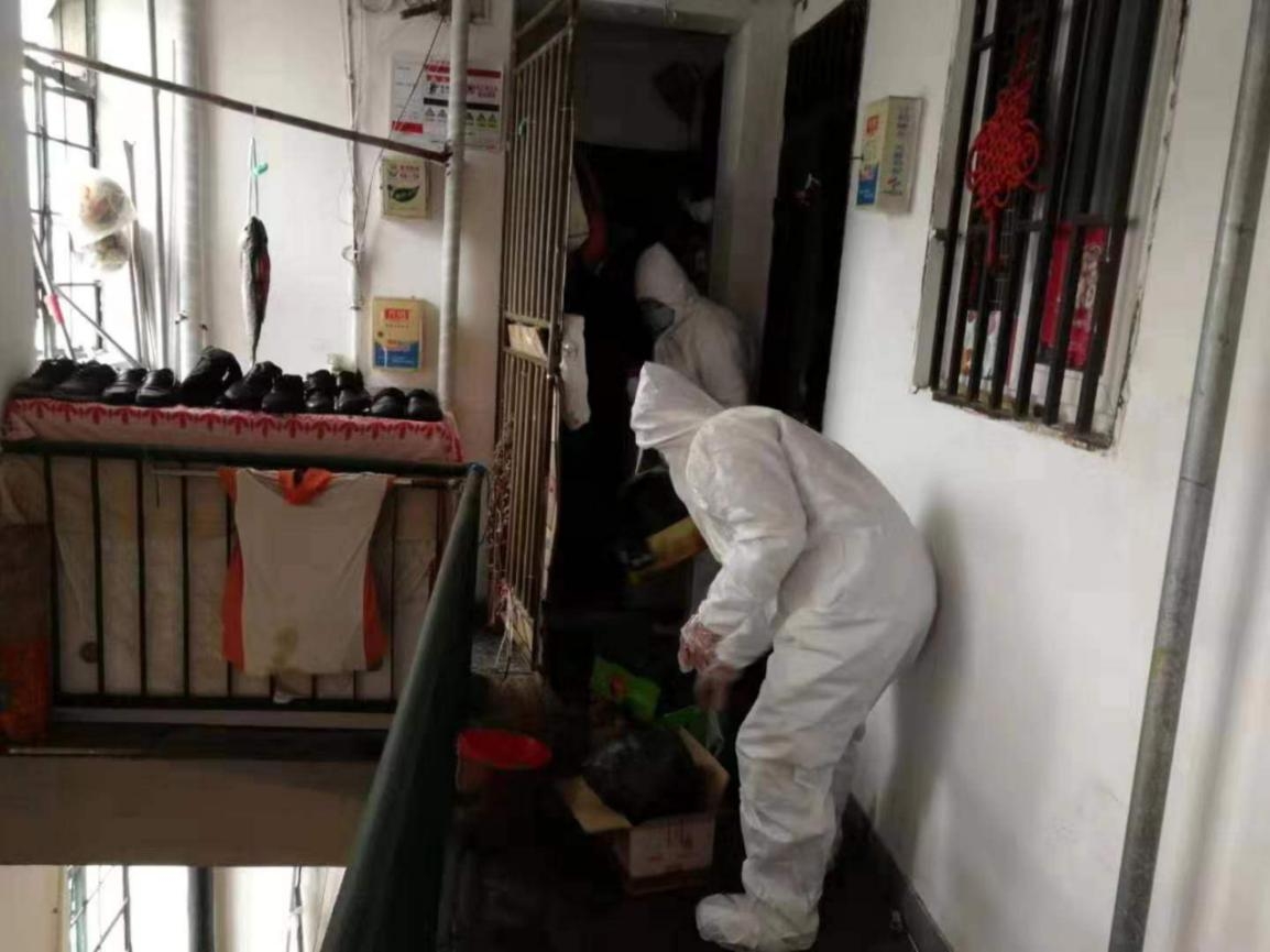 大江东｜近万隔离观察者不孤独，社区工作者织就魔都结界