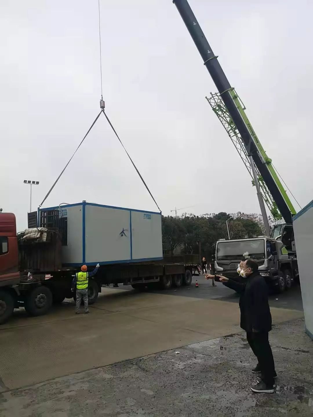 神速！20处临检板房连夜竣工暖心！“辛苦指数”换检疫人员“安心指数”