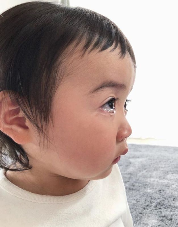 日本一年轻妈妈每天狂晒女儿“丑照”，看到第1张就笑炸了！是亲妈吗哈哈哈…