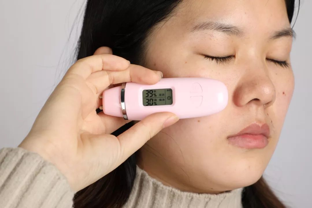 洗劫了编辑部后才发现，她们的面膜都这么好用