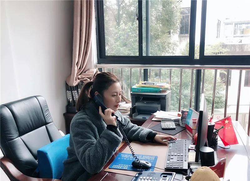 榜样的力量致敬奋斗一线的英雄,榜样的力量致敬疫情英雄