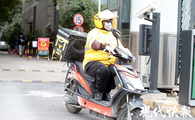 辛苦在前线的人员,辛苦在外的工作人员们