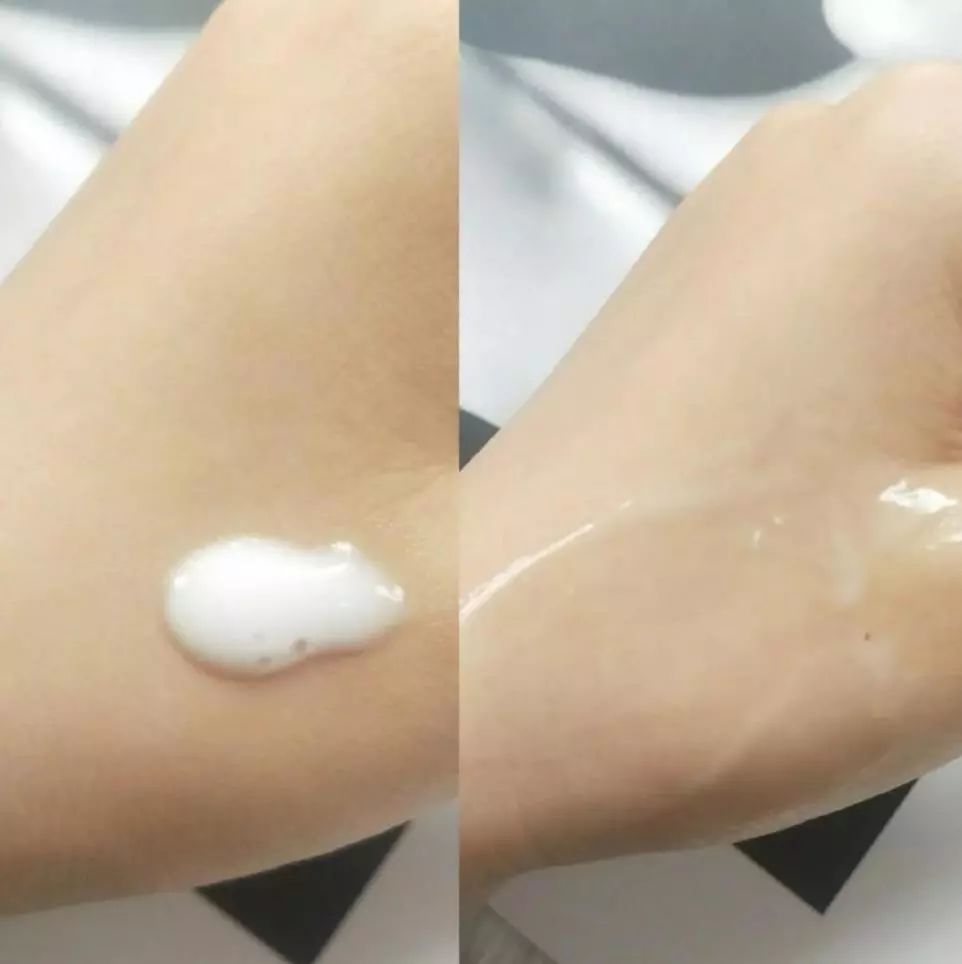 有了水乳精华脸嫩了,有了这些护肤品会更年轻