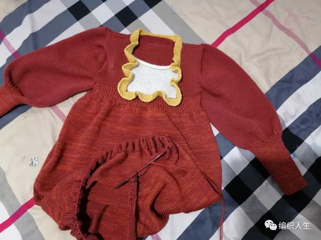 好看的毛衣女自己织的,好看又好织的毛衣花样女童连衣裙