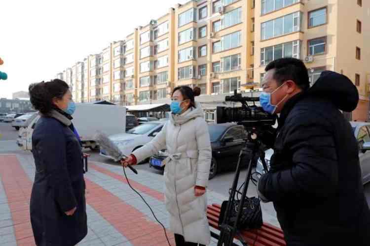 战“疫”，给你一个我看到的阿荣