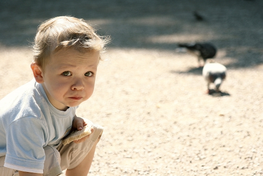 多动症的孩子睡觉有哪些症状表现,10岁小孩多动症的症状有哪些