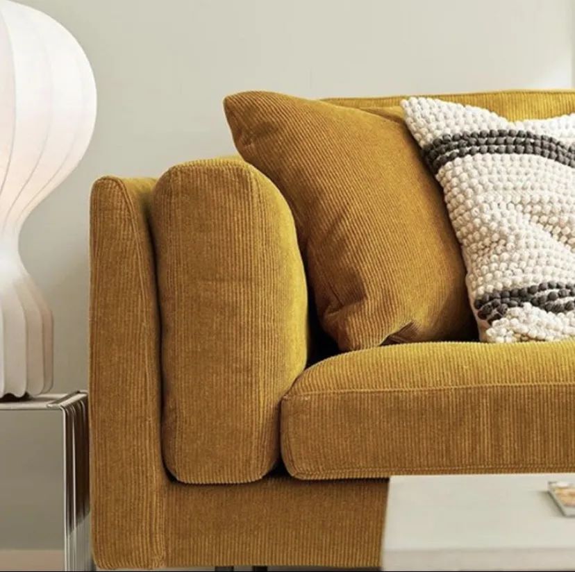 日常生活中的时尚博主,一个居家上班的博主