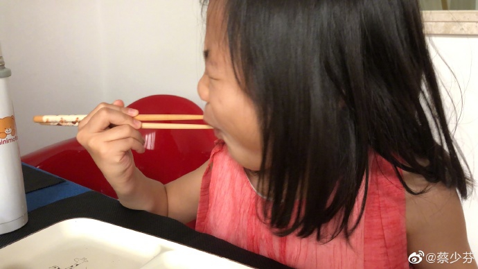 蔡少芬上海住宅长什么样,蔡少芬晒香港80平米豪宅视频