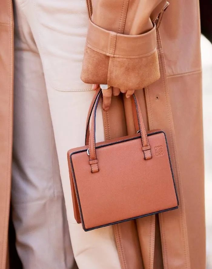 每一个单品都是简单的基础款,这件单品玩转所有秋季穿搭