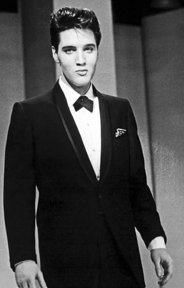 男人去办公室上班时应该把「佩剑」藏在哪儿？｜基本款