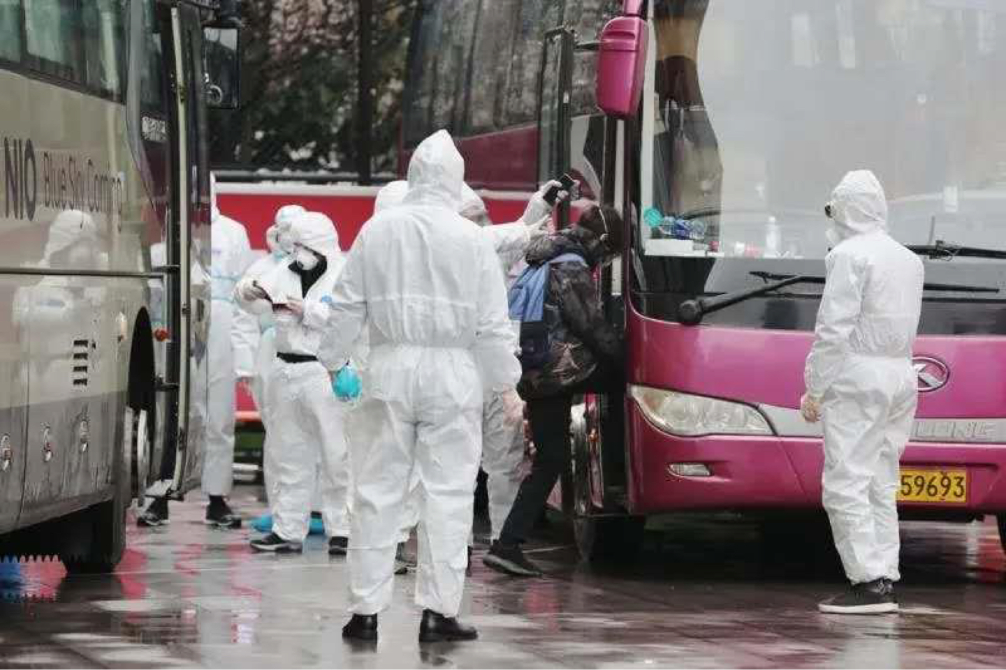 虹口足球场返沪人员,虹口足球场中转站回沪